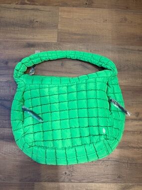 Free People Quilted Puffer Shoulder Bag in Kelly Green